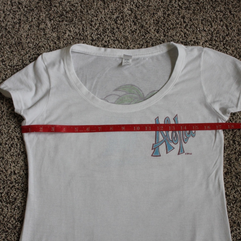 Heather Brown Graphic Art T-Shirt - Picture 8 of 12
